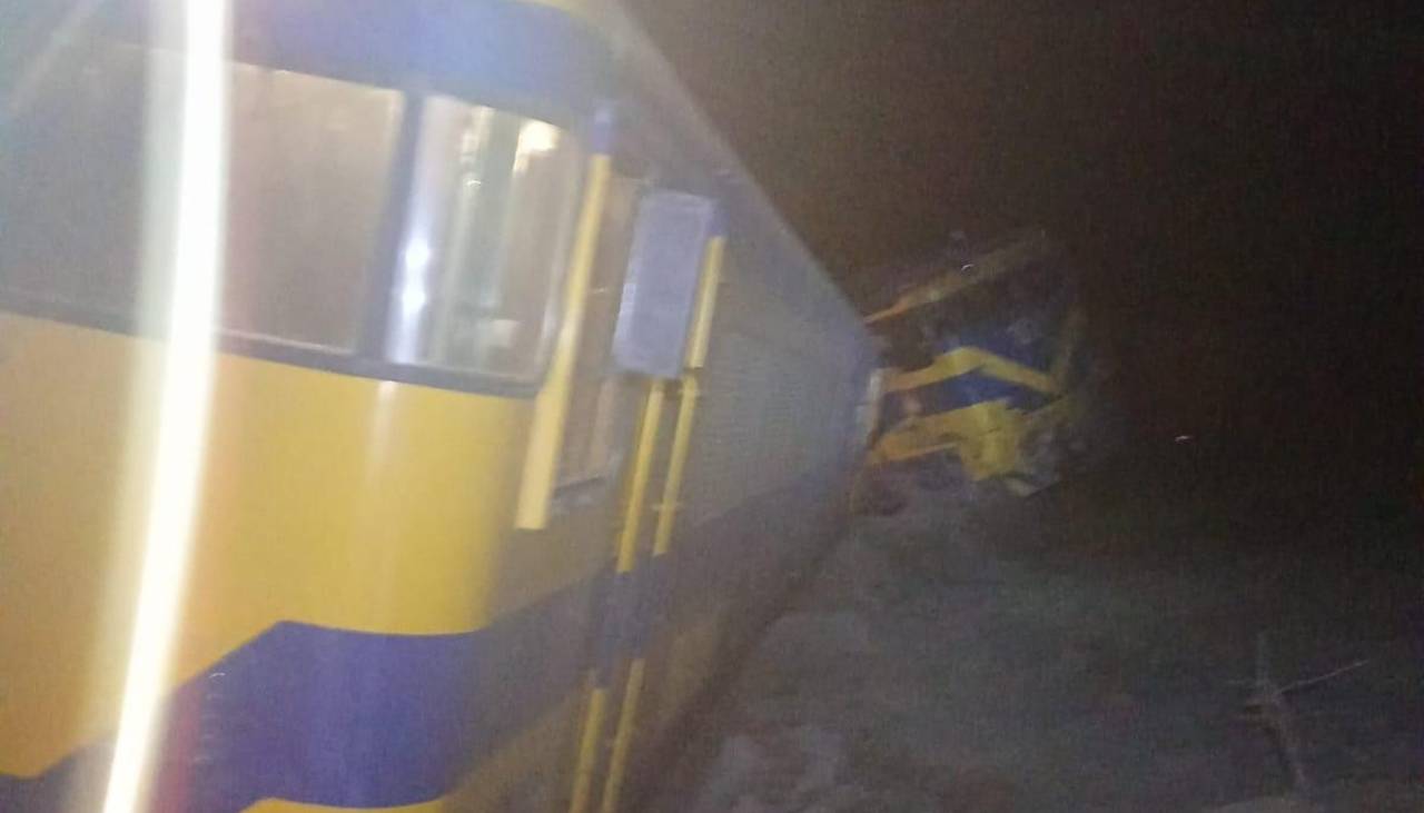 Oruro: un tren descarriló por robo de rieles, denuncia empresa