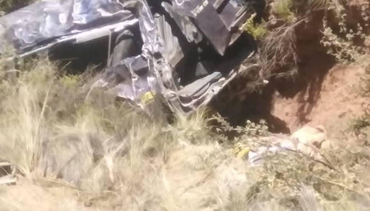 Confirman dos muertos en el accidente de un grupo de cumbia chicha que viajaba a La Paz