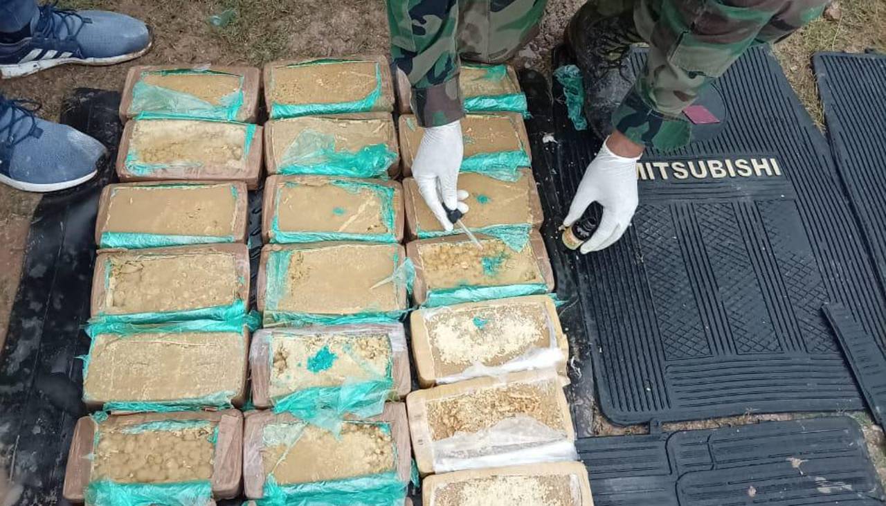 Felcn secuestra más de 42 kilos de cocaína base en operativos en Tarija y Cochabamba
