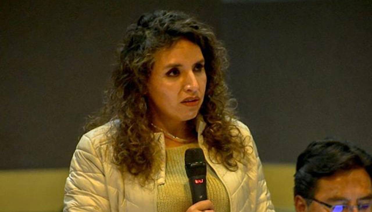 “Ni en la guerra se toca a la misión médica”: ministra de Salud denuncia que ambulancia fue retenida en bloqueo en Oruro