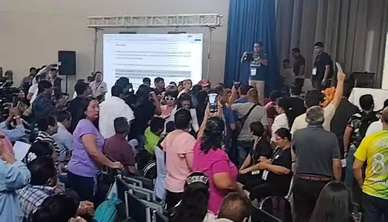 Congreso de Educación aprueba cambios en la malla curricular y pide más presupuesto del PGE; fue un fracaso dice el Magisterio Urbano