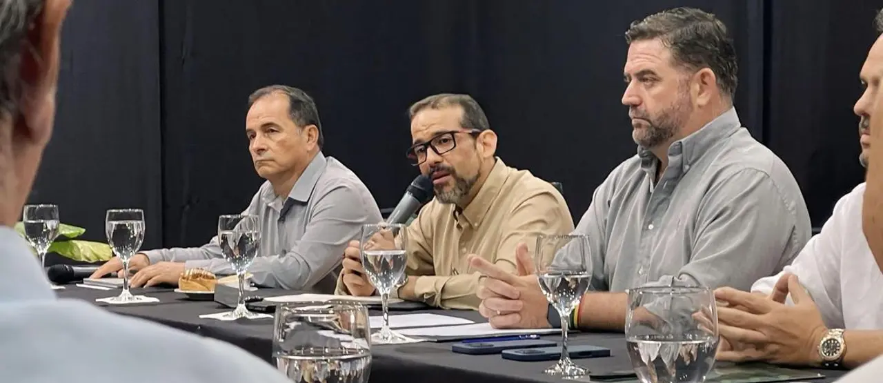 Camacho plantea un ‘paredón’ a Rodrigo Paz para que dé su postura sobre el sector productivo