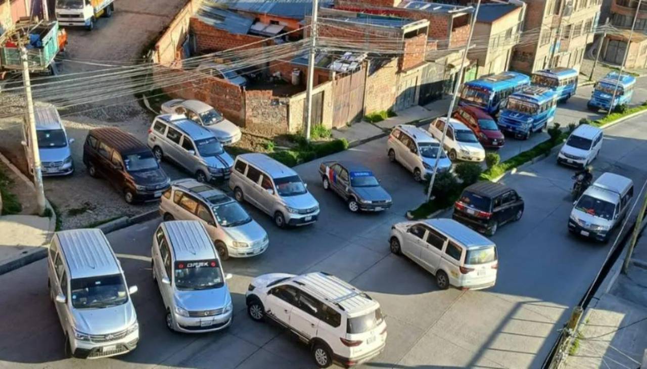 Paro del transporte: Estudiantes y maestros de La Paz y El Alto tienen tolerancia, instruye la Dirección de Educación