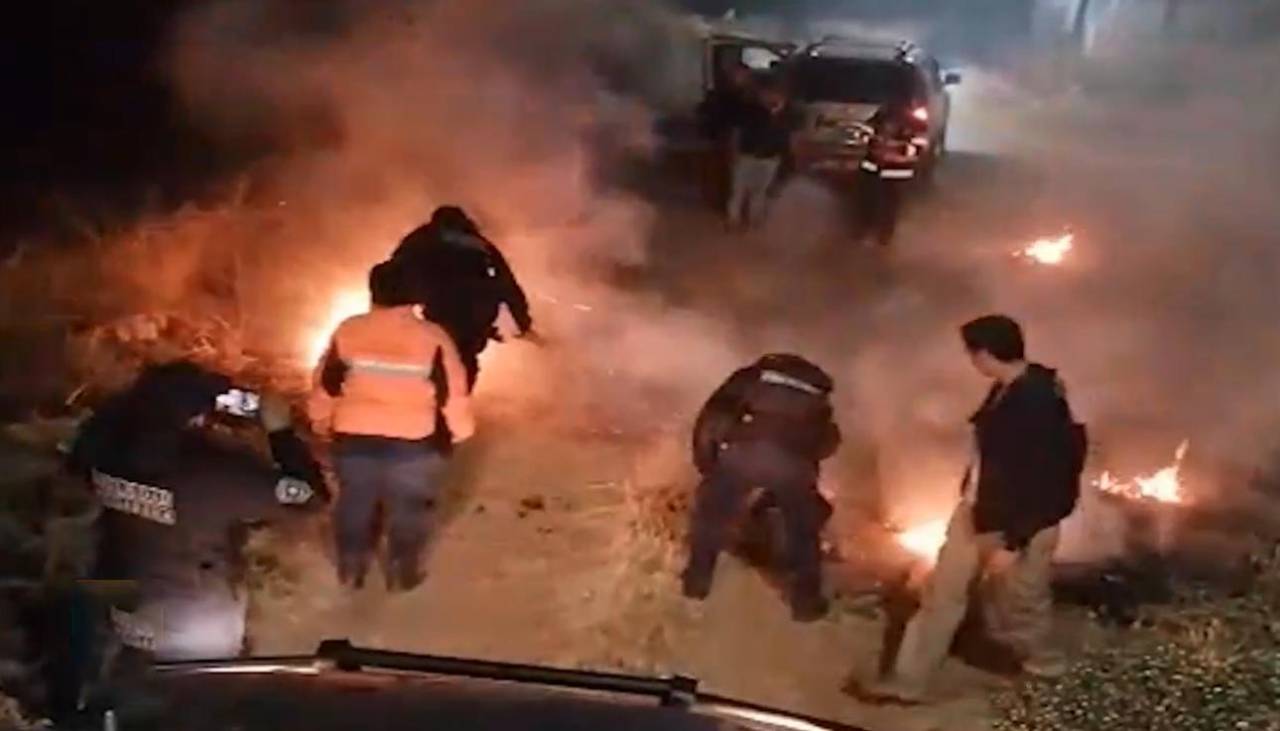 Por la celebración de San Juan, se localizan varias fogatas en Cochabamba pese a la prohibición