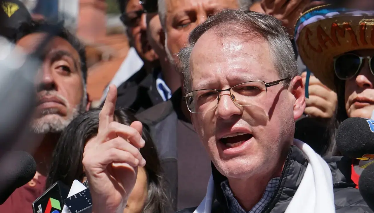 Dunn: Pese a la guerra sucia, Paz y Quiroga se necesitan para gobernar, “están condenados a entenderse”