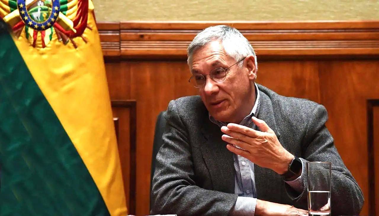 Rodríguez Veltzé urge “recuperar la convivencia democrática, suspender los bloqueos y restablecer el diálogo”