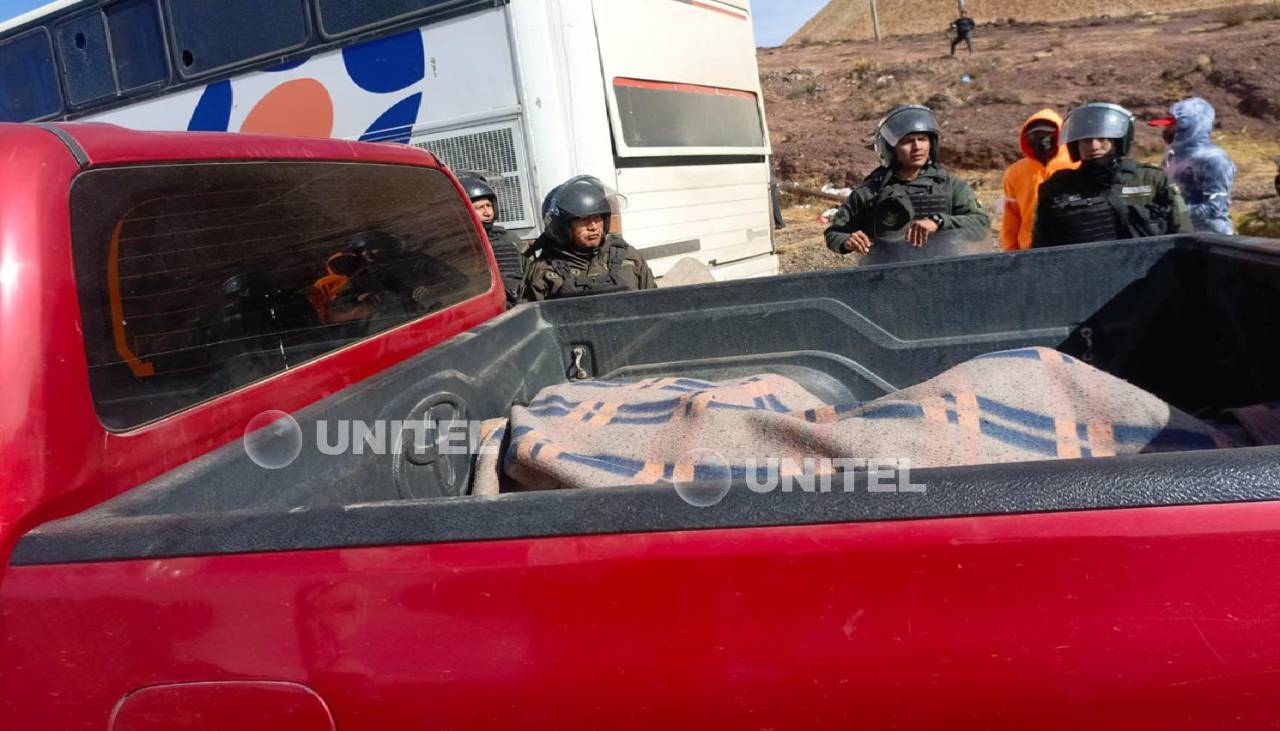 Un policía muere en Llallagua tras la emboscada de bloqueadores, según fuentes policiales