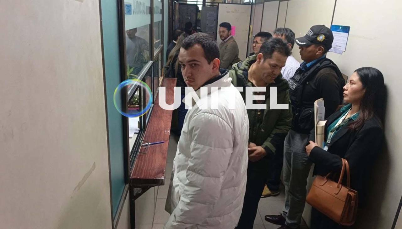 Maletas con oro: Investigado llega al Palacio de Justicia para su audiencia cautelar