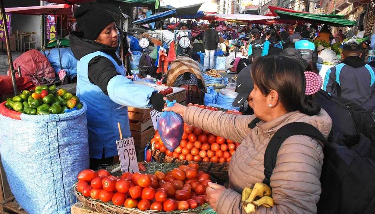 El Gobierno de Bolivia proyecta una tasa de inflación entre 12% y 17% para 2026