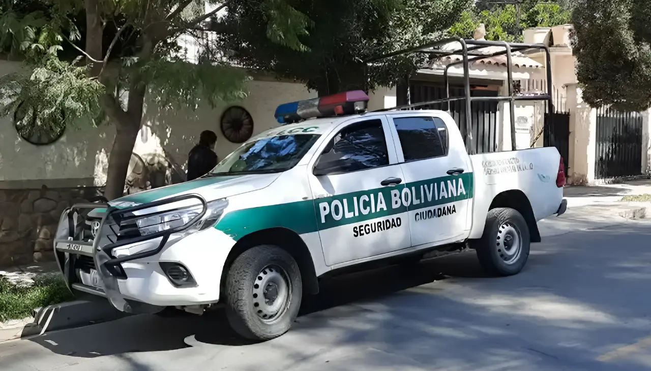 Madre e hijo son acusados de matar a hombre con dos combazos tras una discusión por una deuda, reporta la Fiscalía