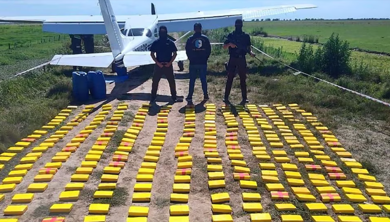 Exreina de belleza boliviana fue condenada y expulsada de Argentina por transportar 300 kilos de cocaína