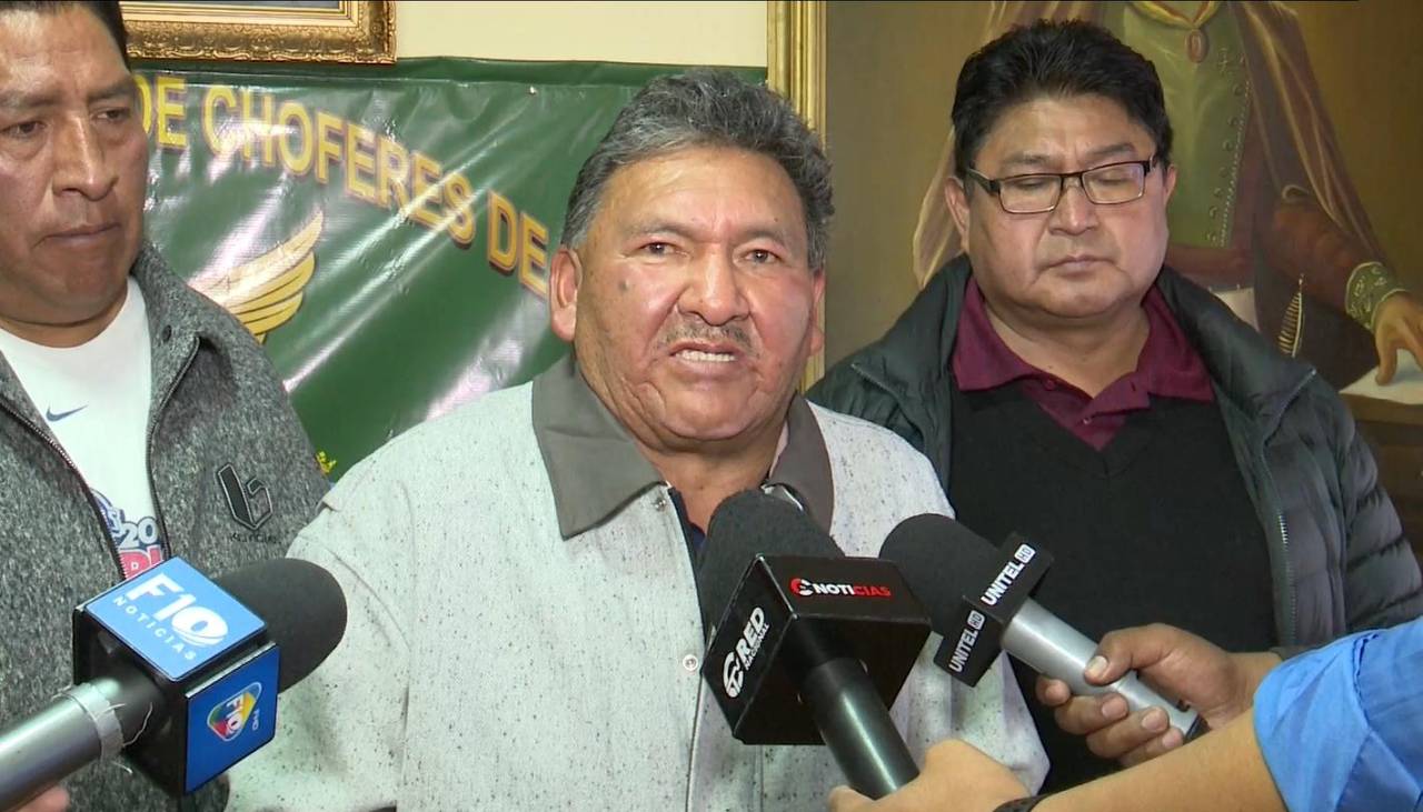 Fin a la subvención del diésel: “¿Qué bolsillo va a aguantar?”, cuestiona Confederación de Choferes, que se declara en emergencia