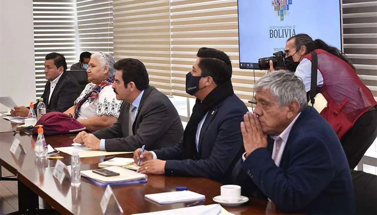 Se suspende la reunión con alcaldes convocada por Paz para tratar el Decreto Supremo 5503