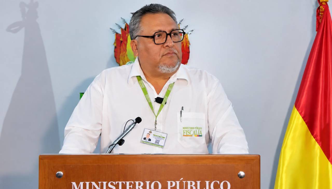 ¿Quién es Luis Montaño, el nuevo fiscal general en ejercicio?