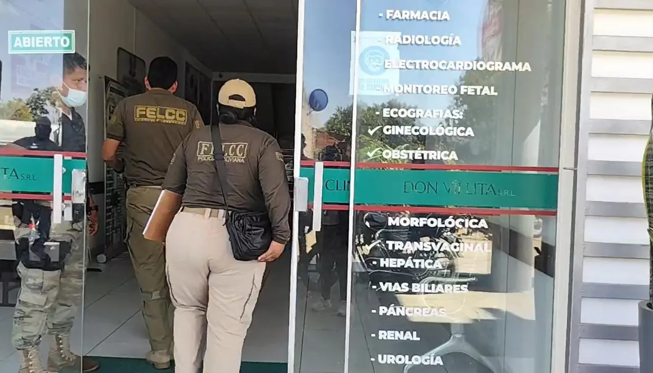 Adolescente que apuñaló a su compañera confesó que planificó el ataque un día antes, según la Fiscalía 
