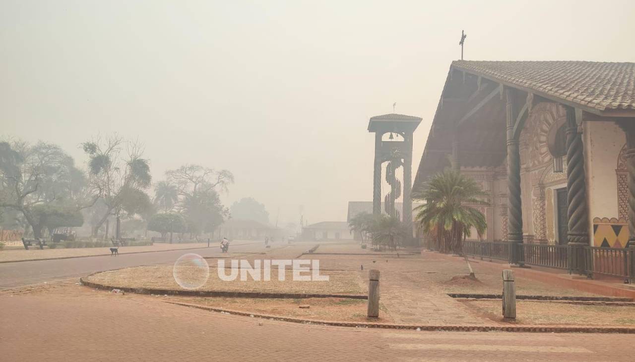 Incendios y falta de dólares asfixian al sector turístico que espera una convocatoria del Gobierno