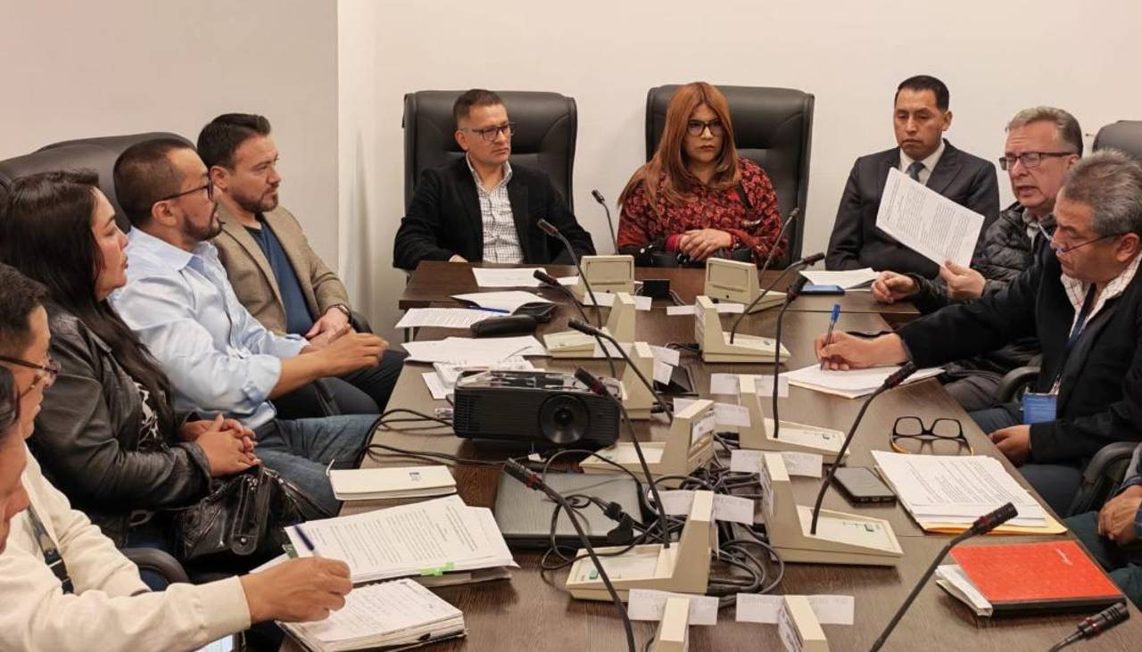 Diputados: Comisión aprueba proyecto para “restituir derechos” de militares y policías dados de baja por la crisis de 2019