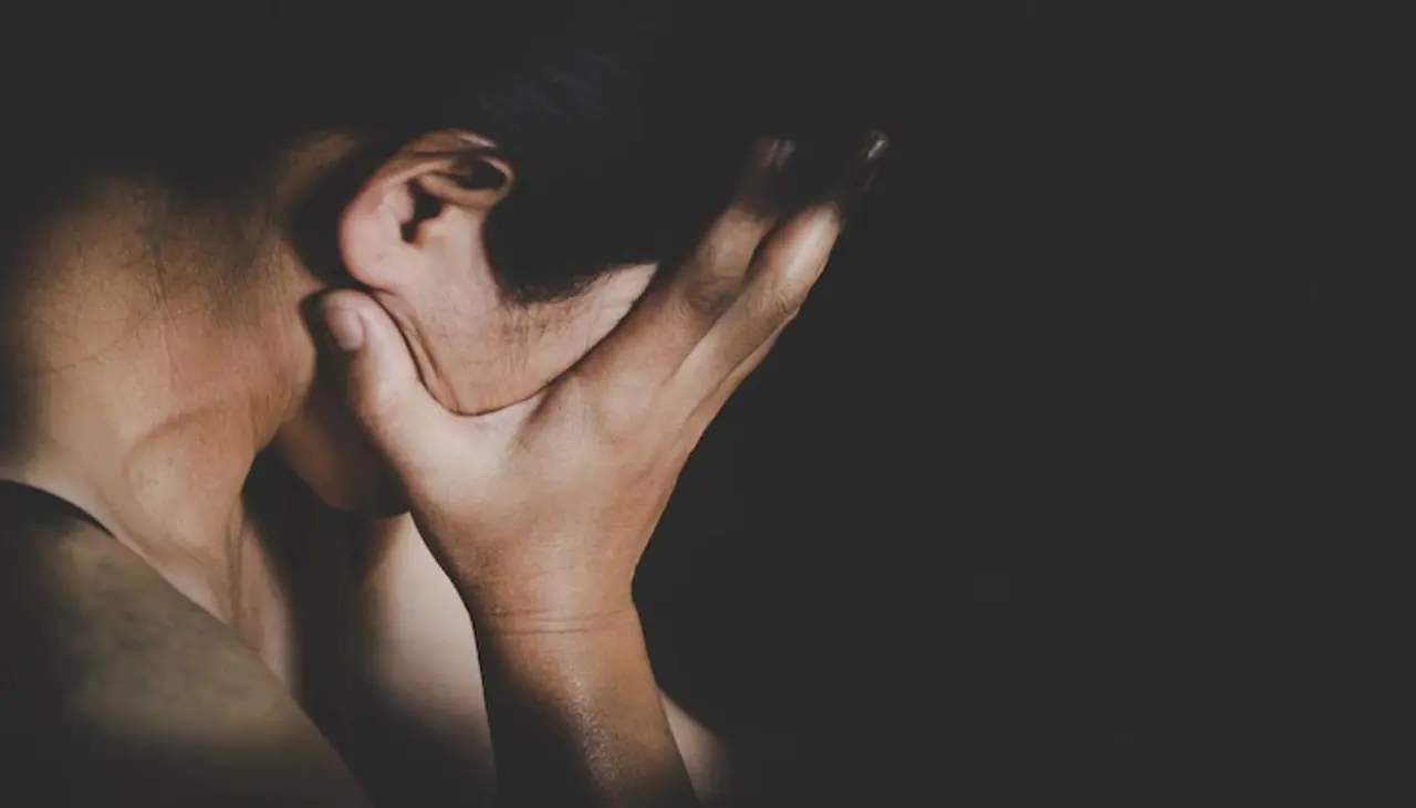 Adolescente fue llevada con engaños a una casa donde fue víctima de un grave delito cometido por dos hombres