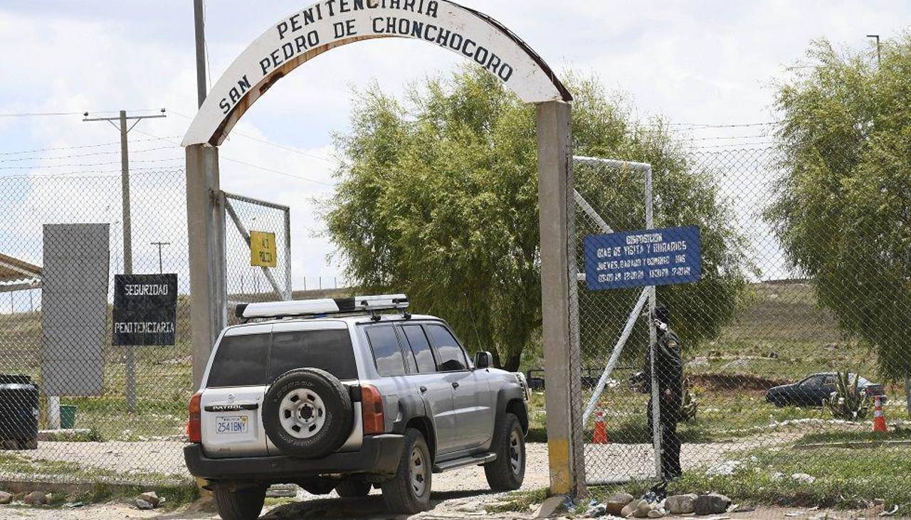 Hallan muerto a un reo extranjero en la cárcel de Chonchocoro, reporta la Policía