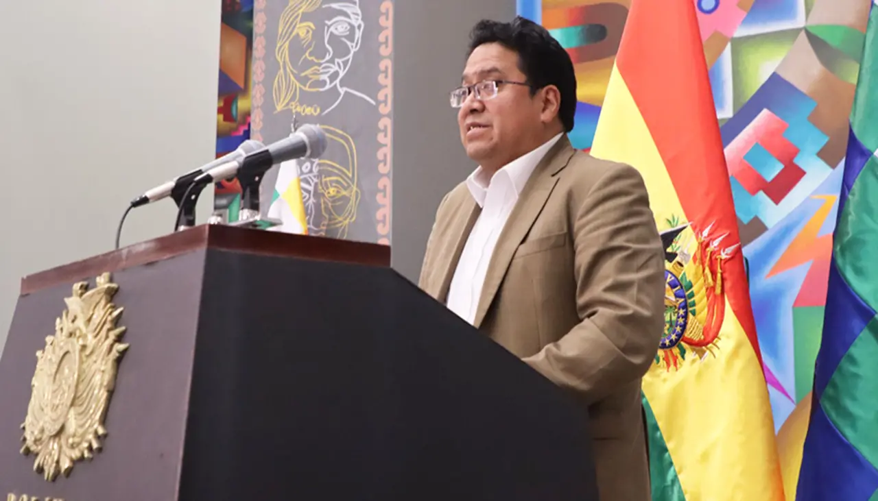 Mariaca anuncia resolución y mandamiento de aprehensión contra el exministro Siles