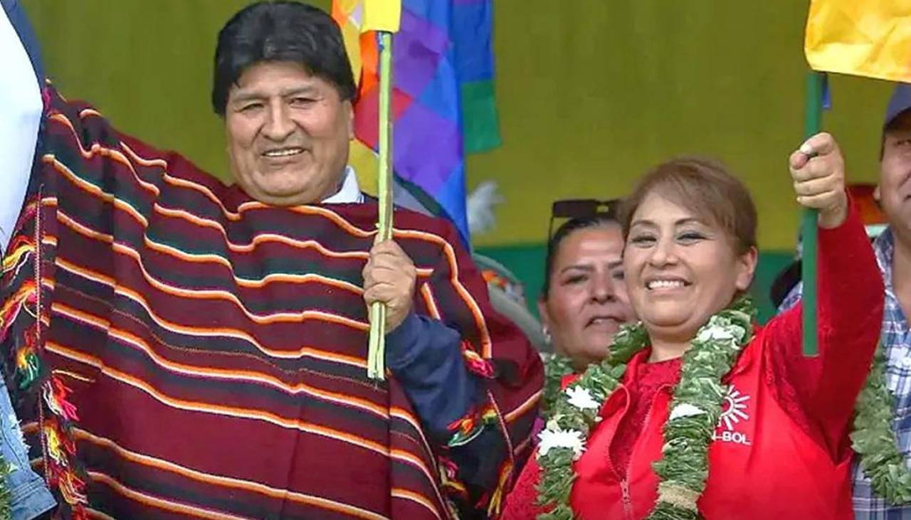 Ministro de Gobierno dice que Ruth Nina “da una lección” a Evo de cómo acudir al llamado de las autoridades