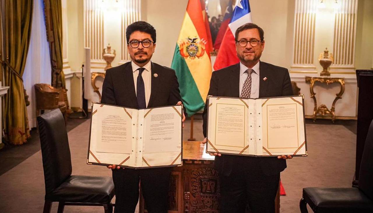 Bolivia y Chile suscriben acuerdos de cooperación y restablecen mecanismos de diálogo bilateral