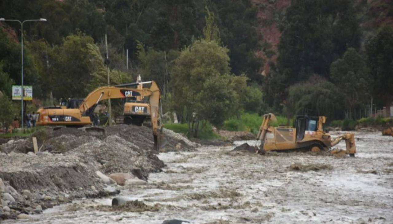 Alcalde de La Paz pide reunión con la ANH para abastecer de diésel a la maquinaria pesada encargada de la limpieza de ríos