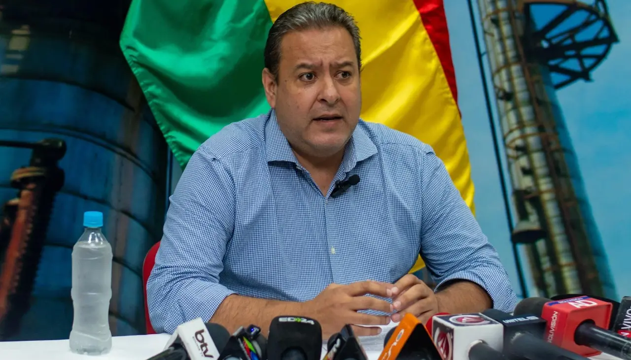 ¿Quién es Sebastián Daroca, el presidente interino de YPFB? 