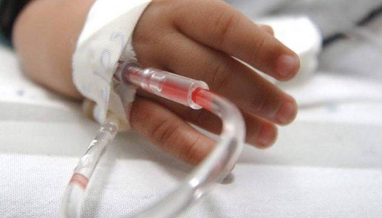 Niña de 12 años con cáncer fallece al no poder llegar a su tratamiento por los bloqueos, señala voluntario 