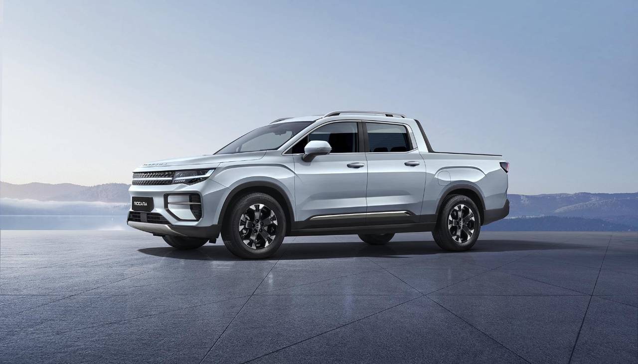 Riddara RD6, la primera línea de camionetas 100% eléctricas e híbridas del país