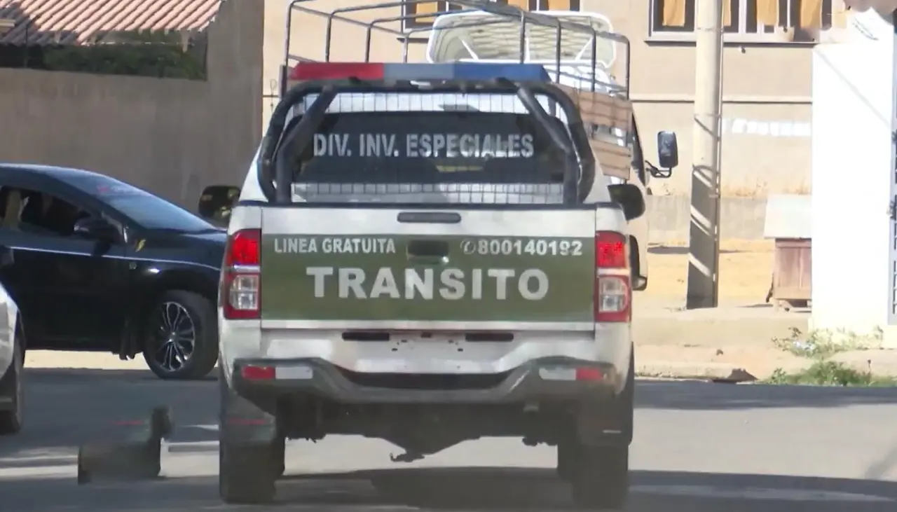 Un fallecido y dos heridos tras el impacto de un camión contra una peña en la ruta Cochabamba - Oruro