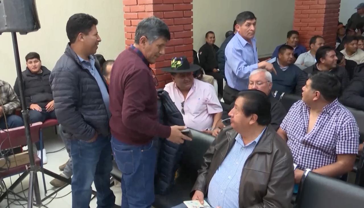 Arreglo de caminos y combustible entre las propuestas del transporte federado de Cochabamba para su ampliado nacional