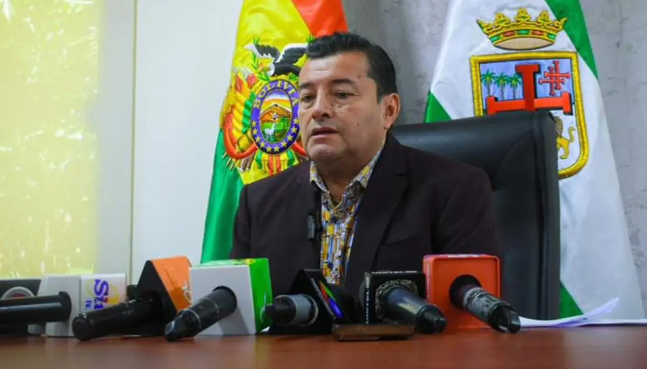 Jhonny dice que busca consolidar créditos del BM y BID para ejecutar obras en Santa Cruz de la Sierra