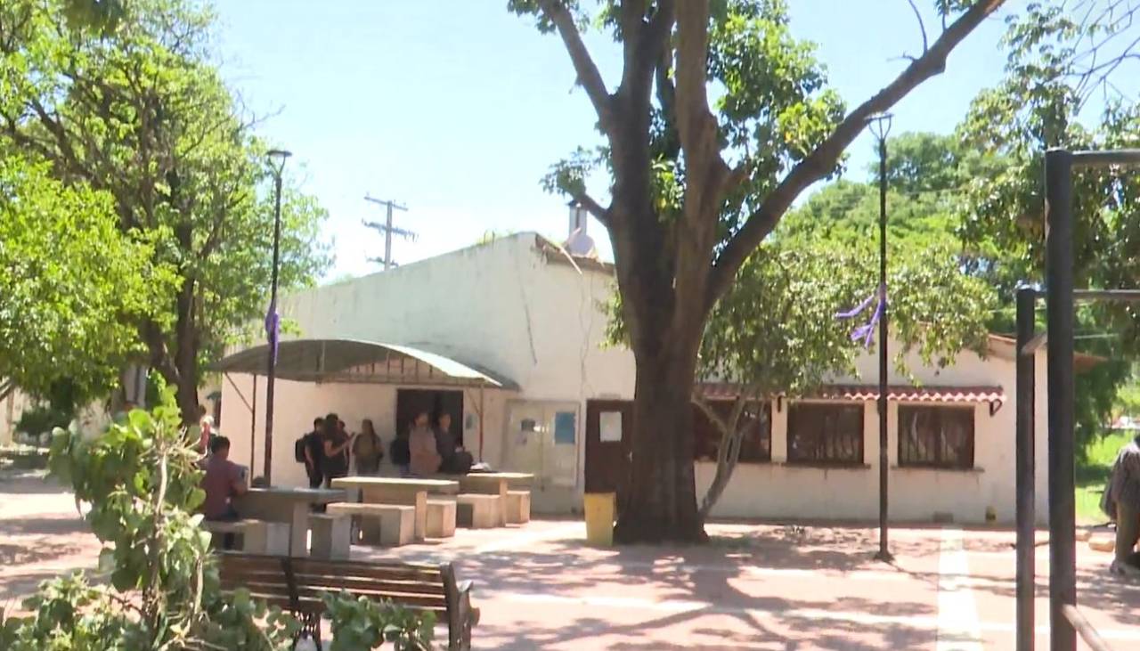 Seguro universitario cubre los gastos médicos de la estudiante que quedó en UTI por la caída de un árbol, asegura asesor 