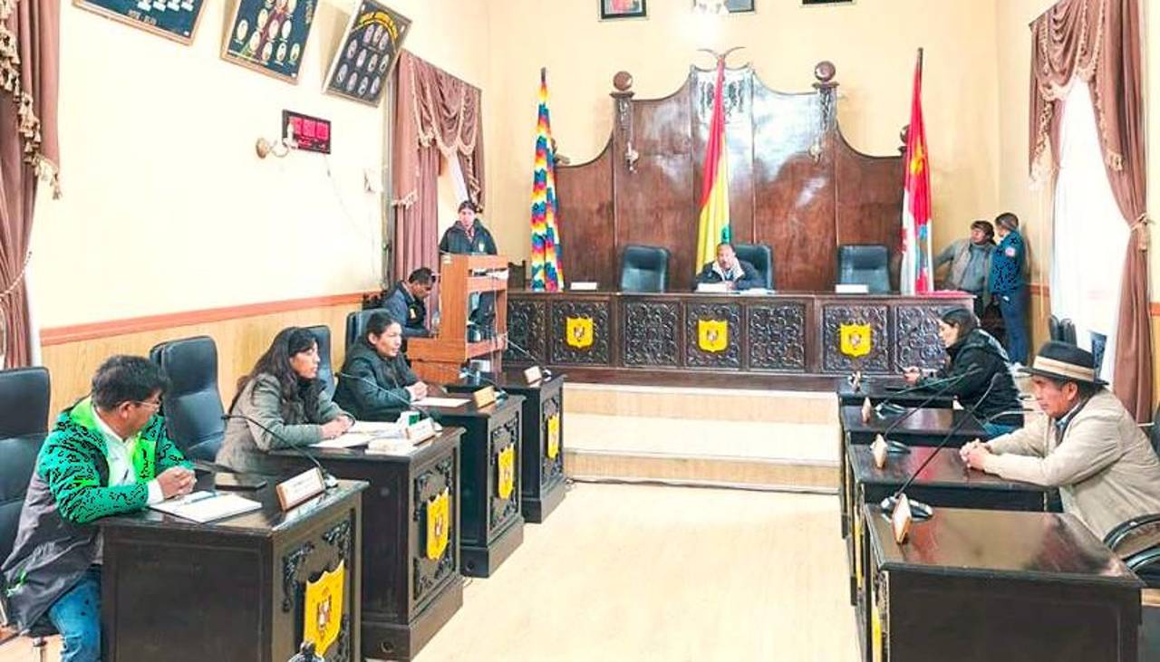 Vacío de poder en Potosí: El mermado Concejo municipal sesiona este martes para designar un nuevo alcalde