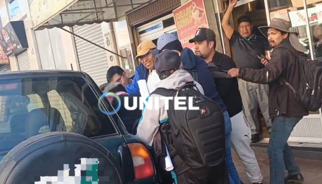 Aprehenden al senador Nilton Condori antes de un ampliado en El Alto