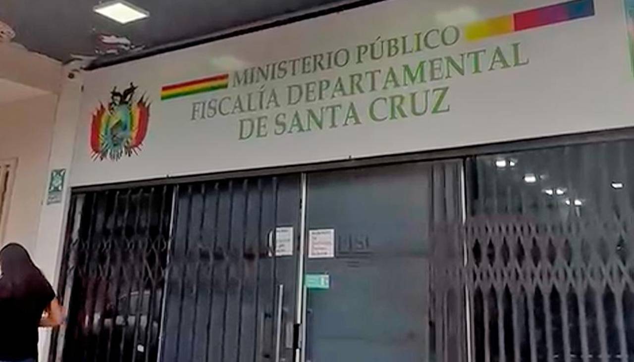 Aprehenden al exedecán del ministro de Gobierno tras presentarse a declarar por el caso maletas