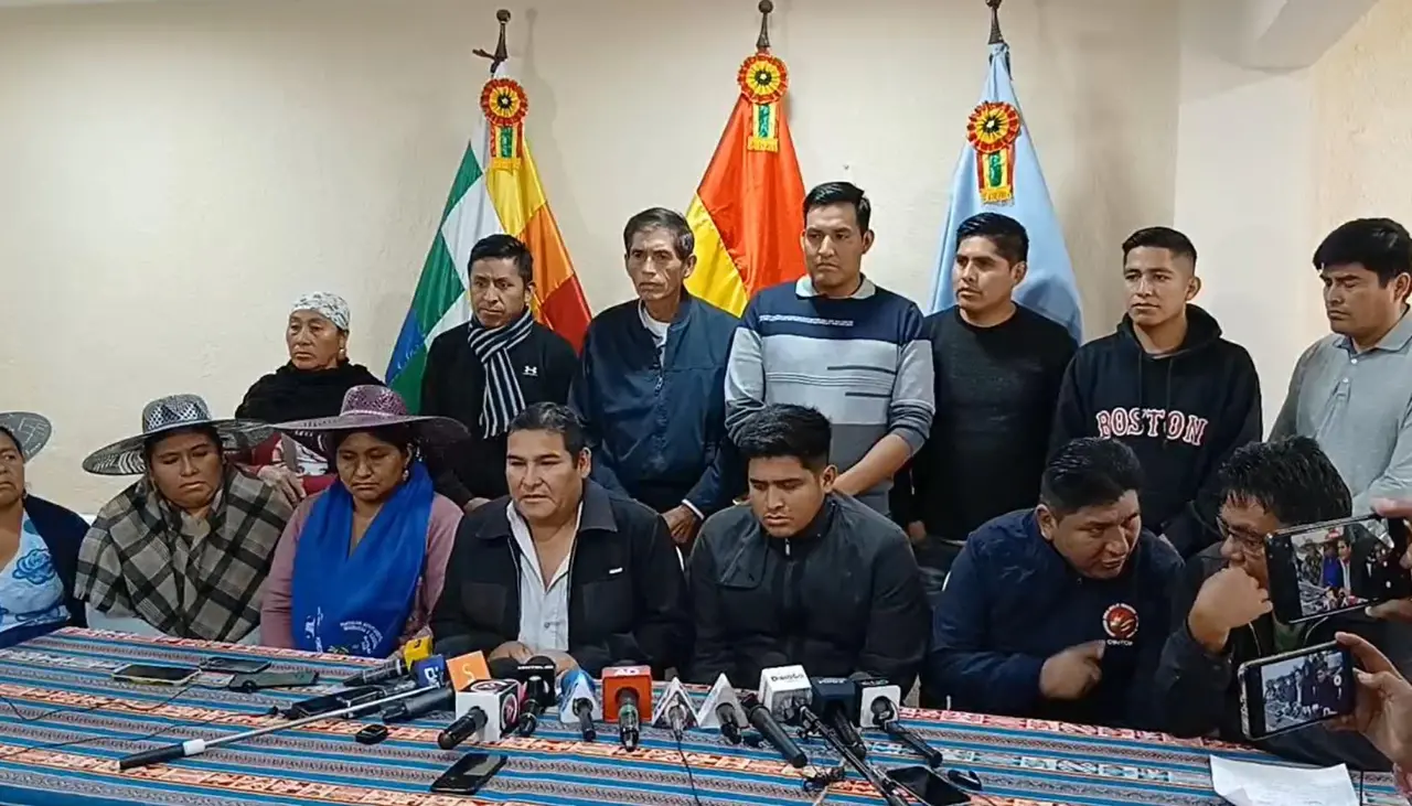 Sectores evistas advierten con protestas por las decisiones judiciales en los casos de Camacho, Pumari y Añez 