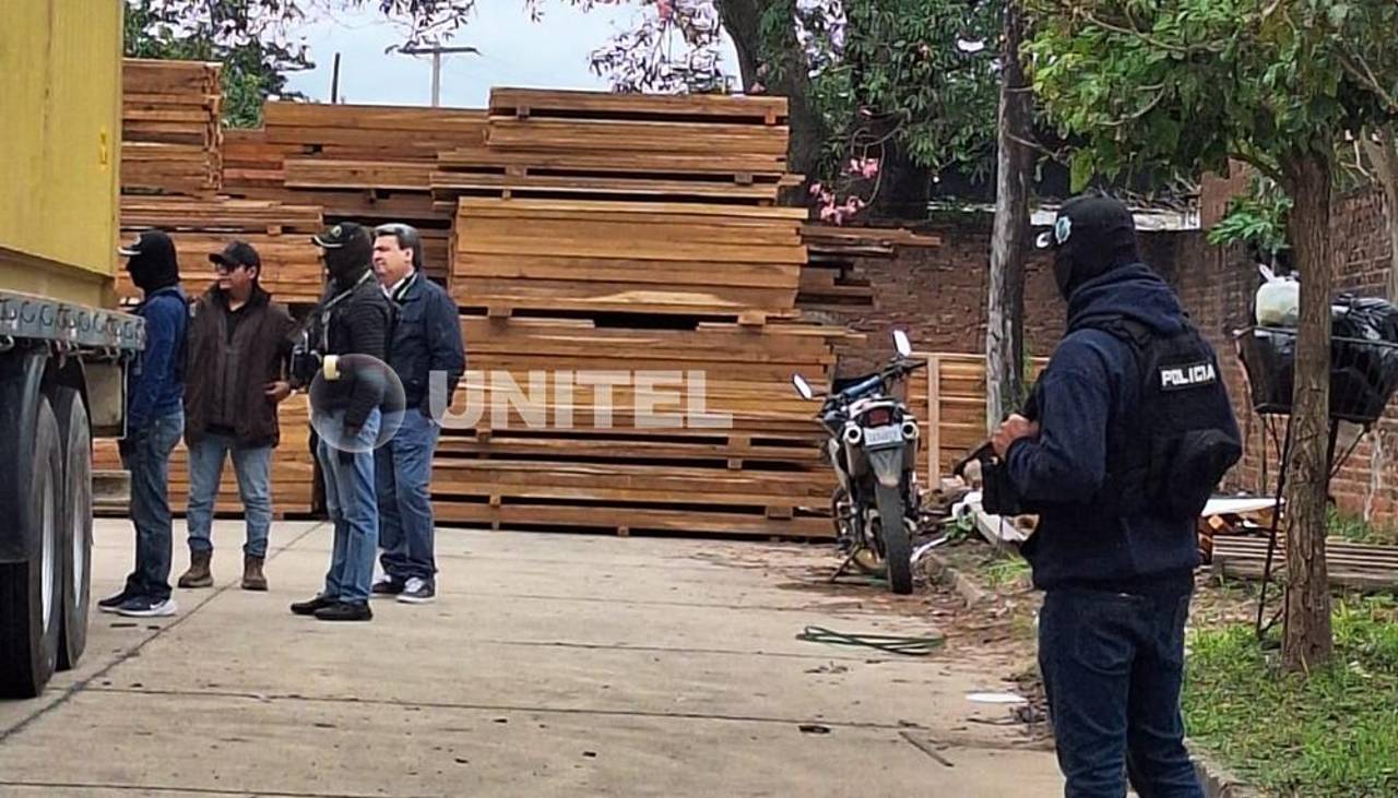 Caso ‘narcomaderas’: Felcn y Fiscalía allanan inmueble en la Doble Vía a La Guardia por droga hallada en Chile