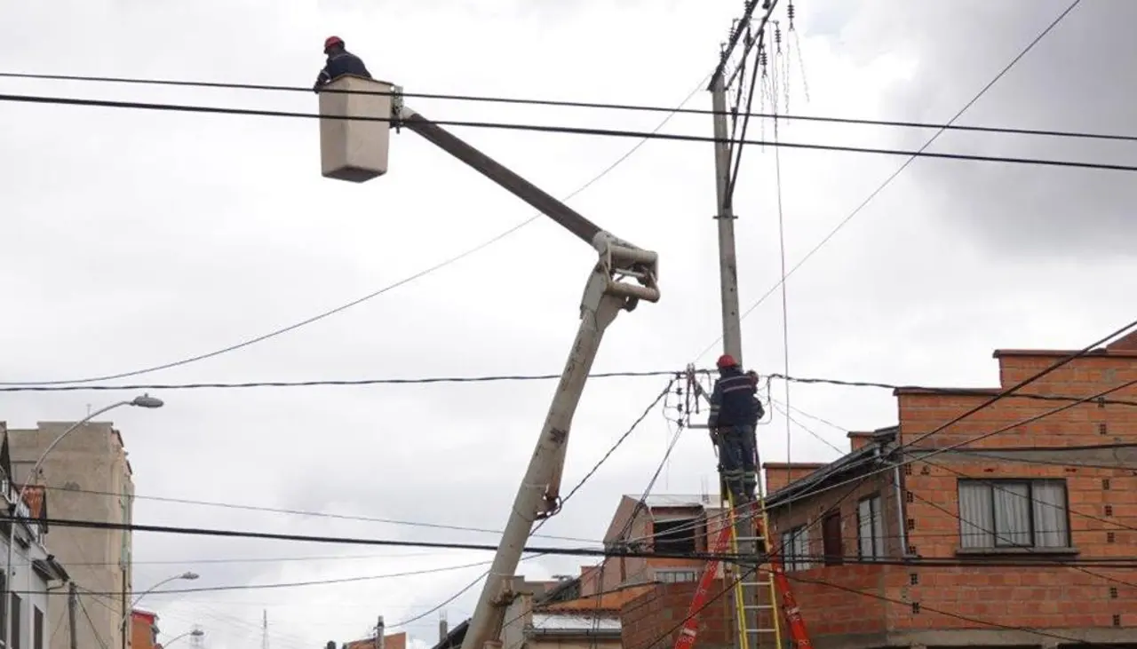 Alcaldía de El Alto señala que recibió alrededor de 4.000 denuncias por “cobros excesivos” en la energía eléctrica