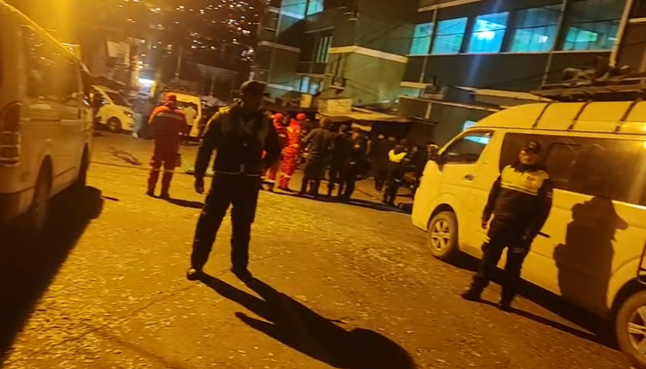 Aprehenden al chofer del minibús que mató a dos personas en puertas de Adepcoca; no tenía inspección técnica