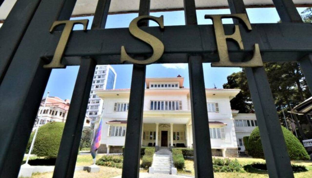 Publican la convocatoria para postulantes a vocales del TSE: Desde este viernes la comisión recibe documentos 