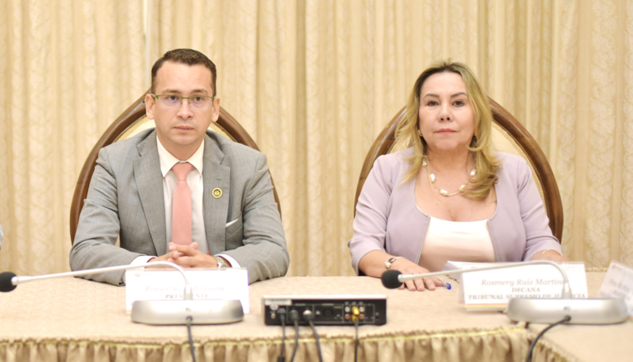 ¿Qué pasa con los militares y policías procesados en el caso por el que Jeanine Añez fue liberada?