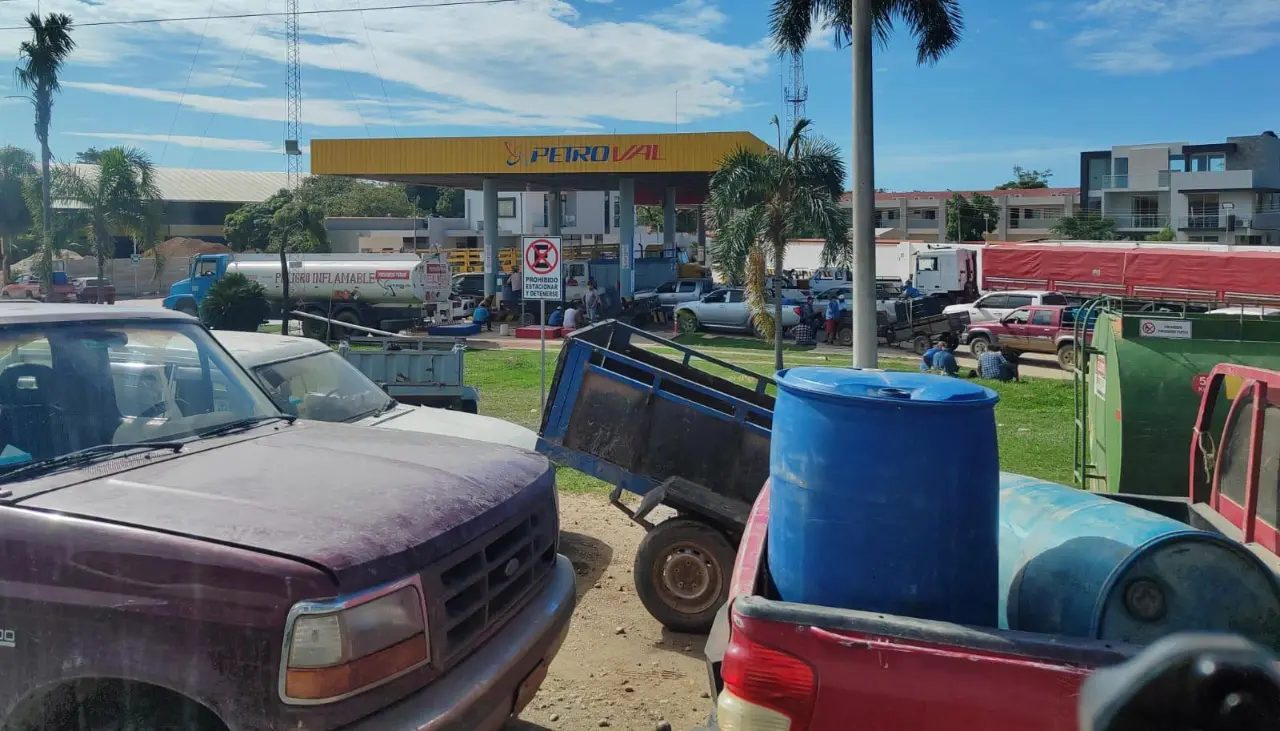 Mercado negro de diésel: Productores alertan que revendedores operan en surtidores de provincias
