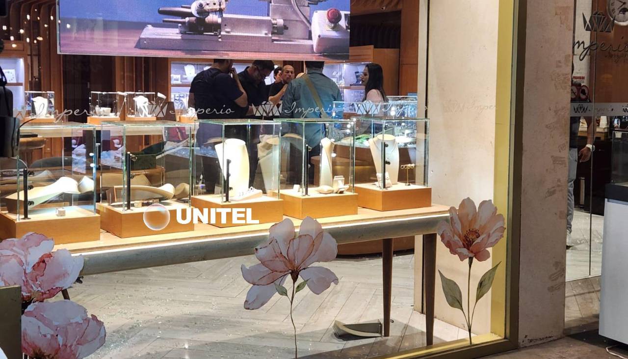“Escuchamos disparos”: Testigos relatan el momento del asalto a joyería en la avenida Busch
