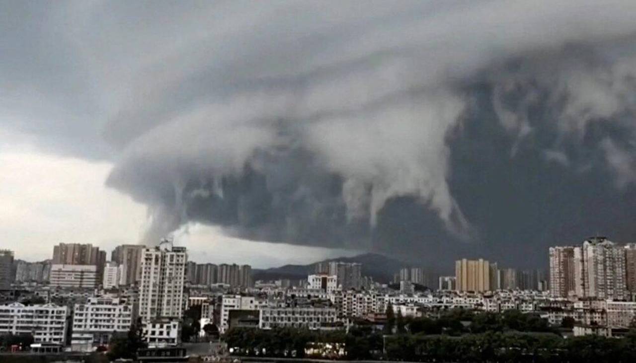 China evacúa a 340.000 personas ante la llegada del tifón Noul
