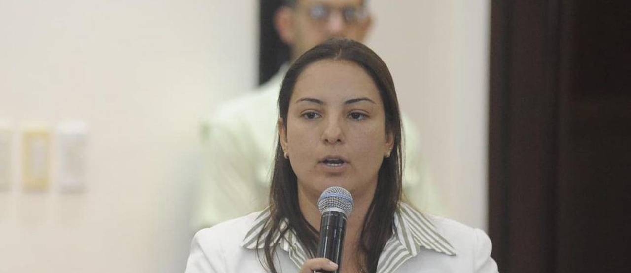 Caso maletas: Dictan arresto domiciliario sin escolta para Laura Rojas y fijan fianza de Bs 50.000