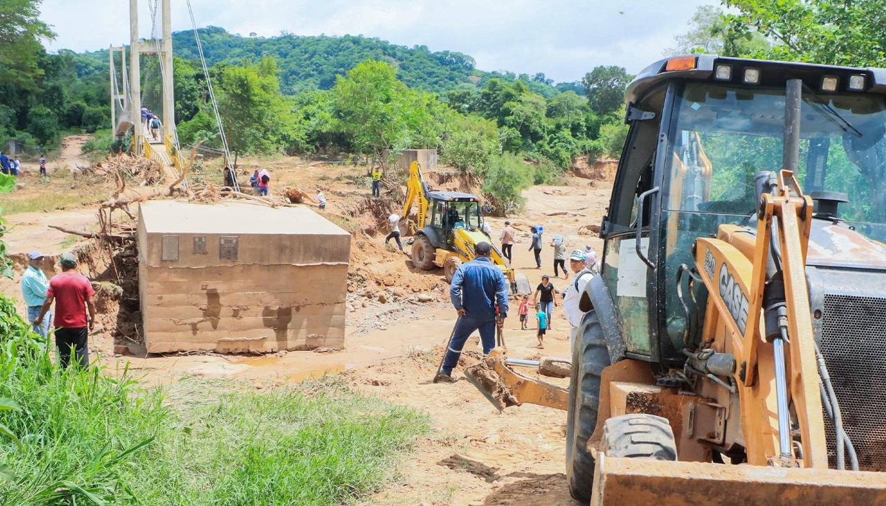 Gobierno confirma 20 muertos y 10 desaparecidos en Santa Cruz por las inundaciones tras las intensas lluvias