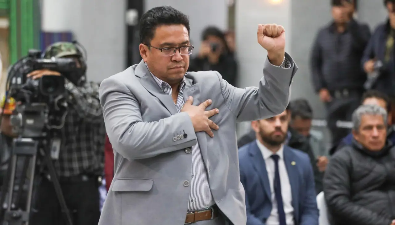 Fiscalía incluye al exministro Siles en la investigación por el fallo que pretendía destituir a magistrada electa del TSJ
