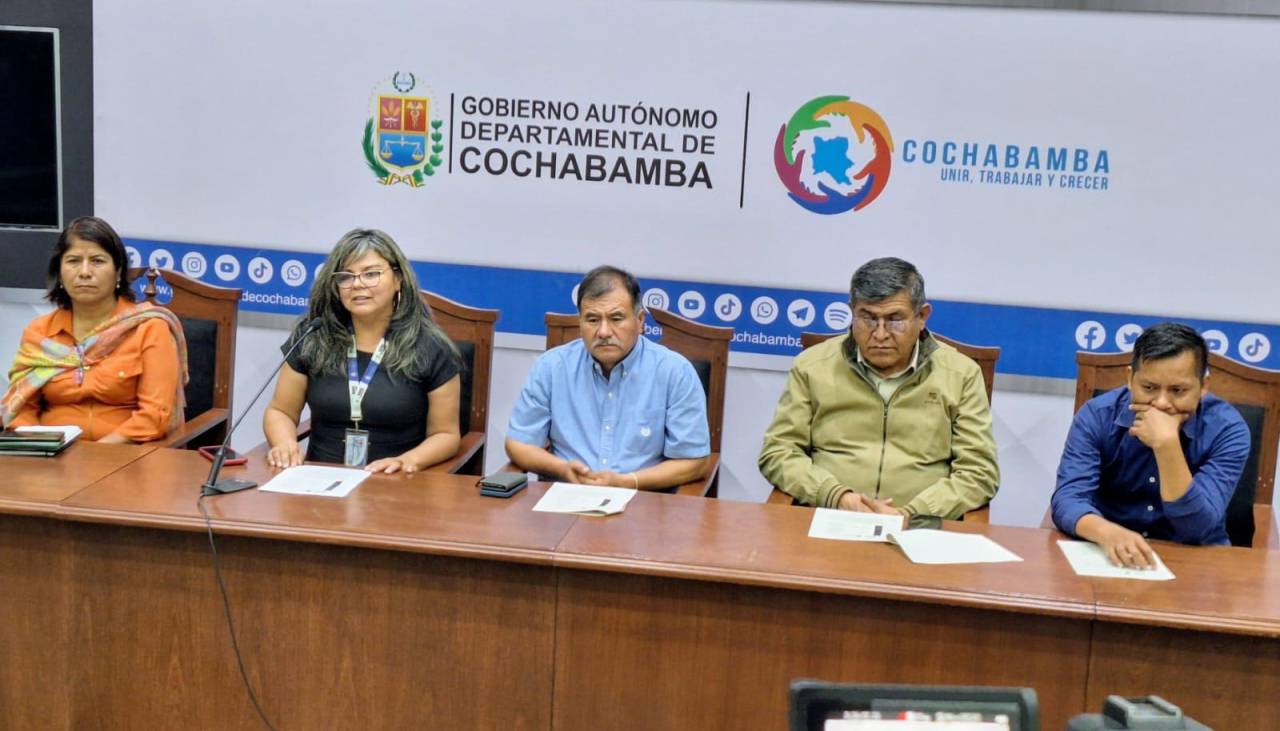 Efeméride: Suspenden desfile escolar y de teas en Cochabamba por la alta contaminación del aire